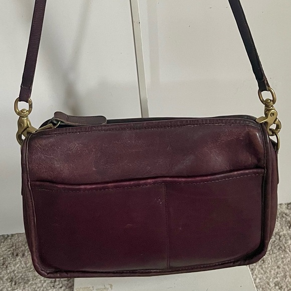 RARE Coach Vintage Oxblood Saddle Leather Crossbody - Picture 2 of 8